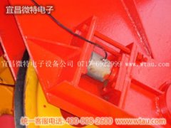 武漢港機(jī)佛山中外運(yùn)門(mén)機(jī)J安裝Z柱式傳感器