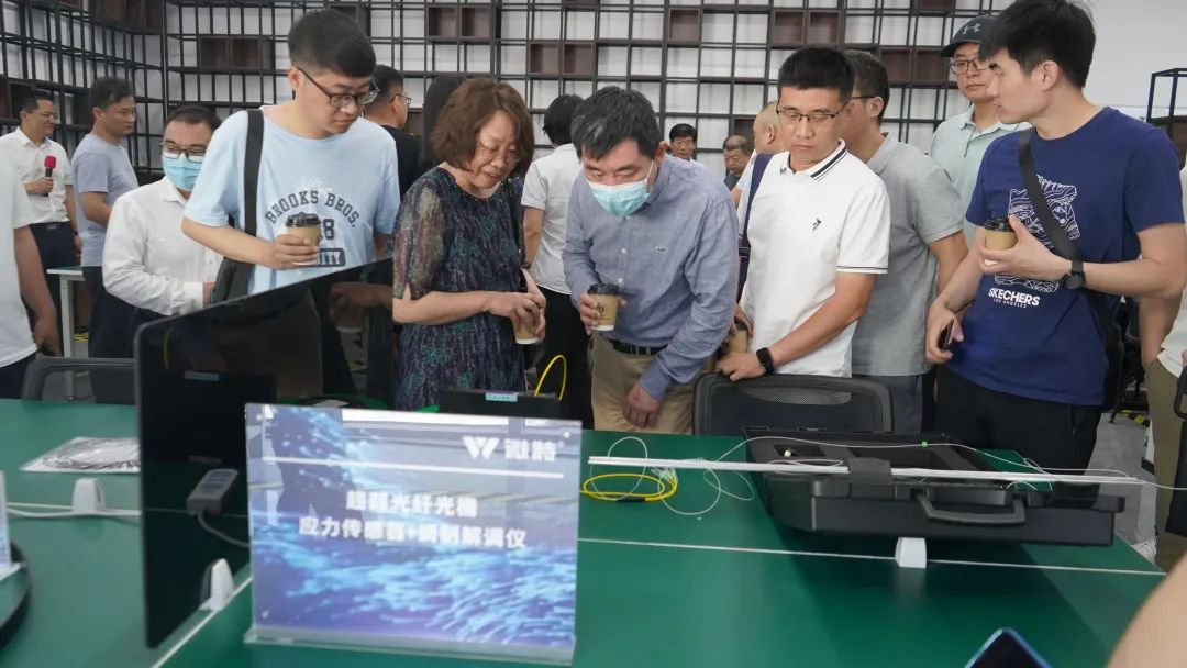 微特承辦的兩項國家標(biāo)準(zhǔn)宣貫會在宜昌順利召開 21.jpg