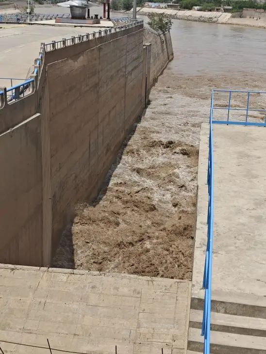 大峽水電站泄水底孔閘門控制系統順利驗收